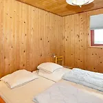 Lakefront Retreat In Sohojlandet Feriehus *