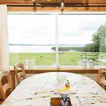 Feriehus Lakefront Retreat In Sohojlandet *