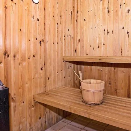 Lakefront Retreat In Sohojlandet