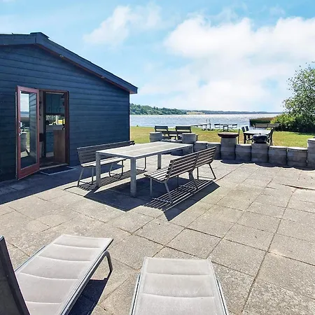 Lakefront Retreat In Sohojlandet Hébergement de vacances *