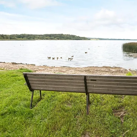 Lakefront Retreat In Sohojlandet Hébergement de vacances