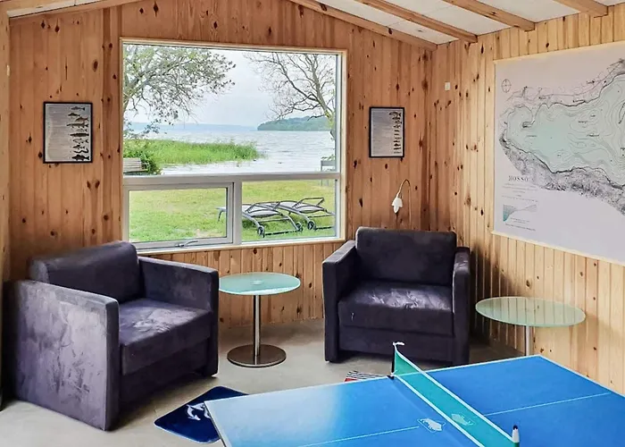 Lakefront Retreat In Sohojlandet - By Traum بيت للعطل *